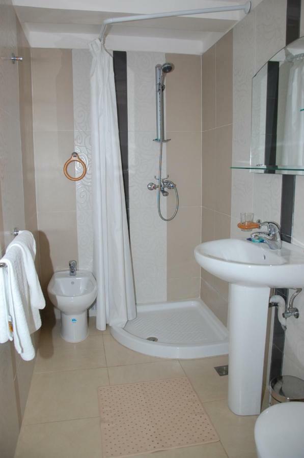 Ambassy Hotel Kenitra Bagian luar foto