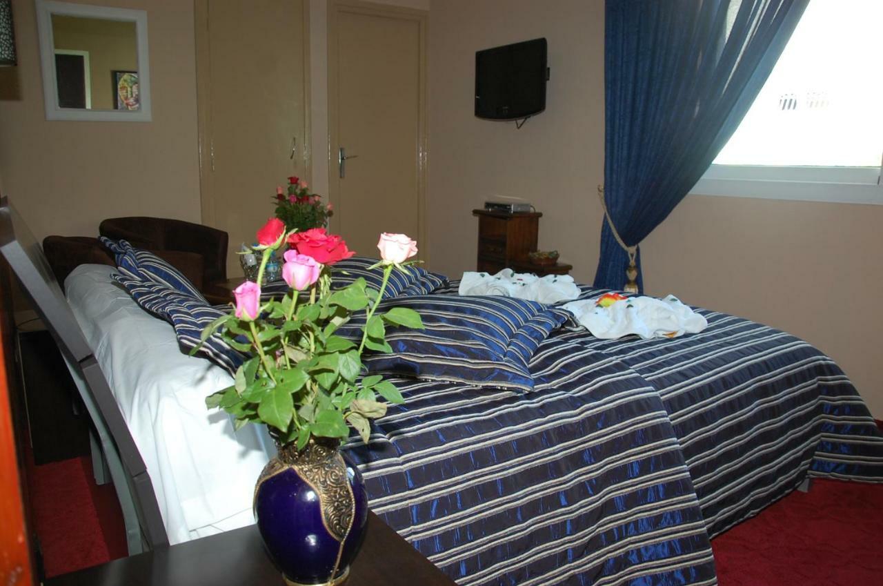 Ambassy Hotel Kenitra Bagian luar foto
