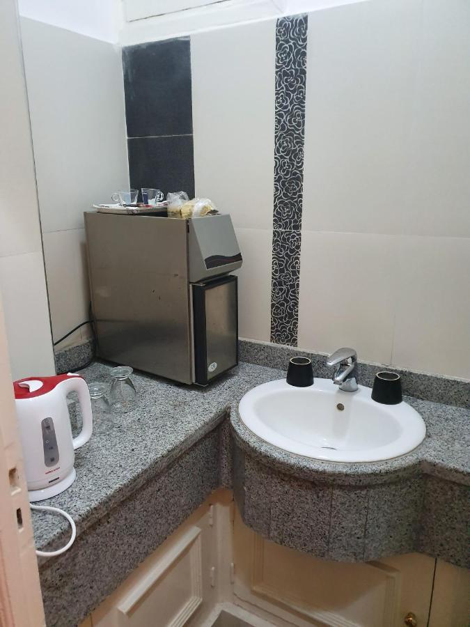 Ambassy Hotel Kenitra Bagian luar foto